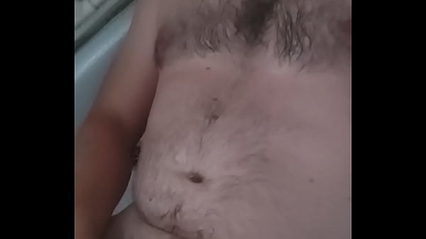 Imi place foarte mult sa ma masturbez la webcam si sa imi beau pisatul si sperma ! 