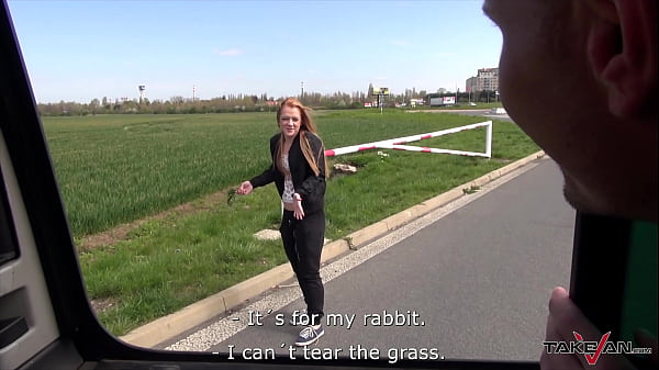 Sexy blonde chic fuck with stranger in the car