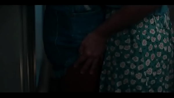 Lesbian Kisses are beautiful and arousing