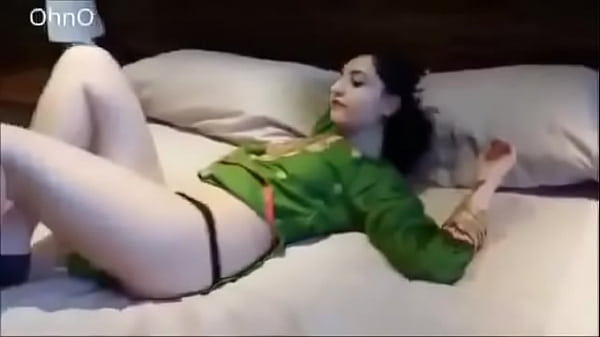 Sexy young Indian girl shows her body  
