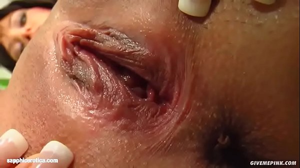 Gianna masturbating on Sapphix gonzo style