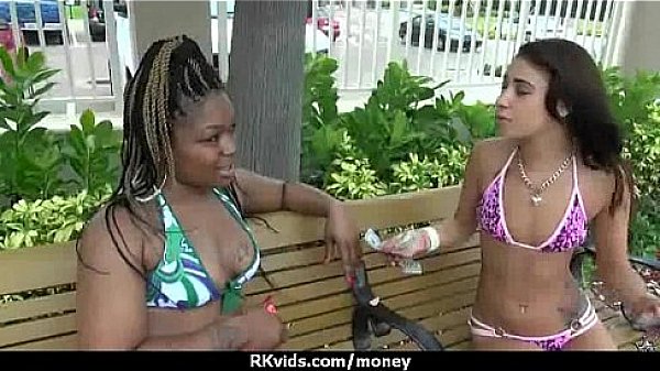 Amateur has sex for some quick cash 28