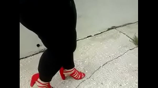 Big Thick Legs  Latina Gloryanna Ride  caught walking