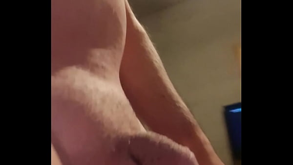 Branquinho Bem Dotado com carro