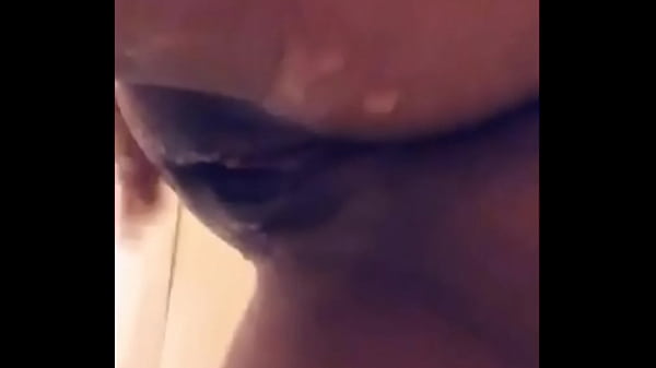 Babe cleaning herself up