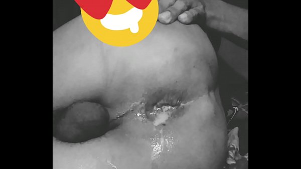 Sexy jovencito anal gape con dildo 