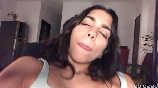 "Would you like to lick my pussy or fuck it?" - I masturbate and talk to you in Spanish