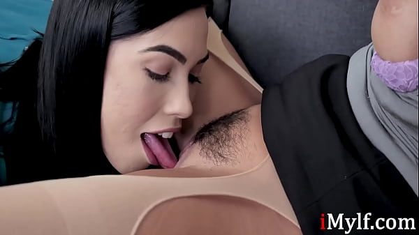 She Wont Let Her Stepmom Get Any Work Done - Diana Grace, Sheena Ryder