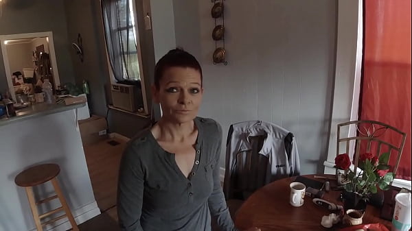 Throating Tony's gilf over some money