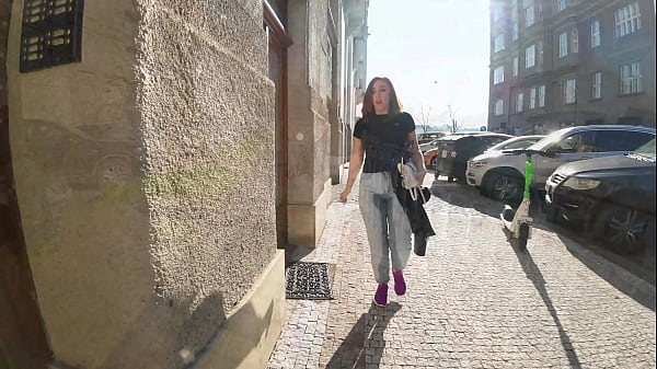 Wetting in her Jeans on the bridge