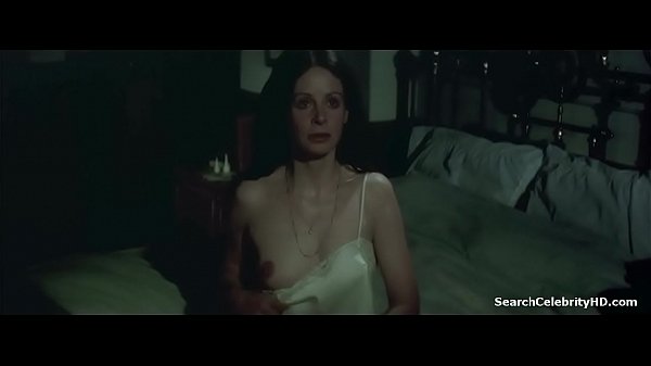 Sarah Miles in The Sailor Who Fell from Grace with the Sea (1976) - 2