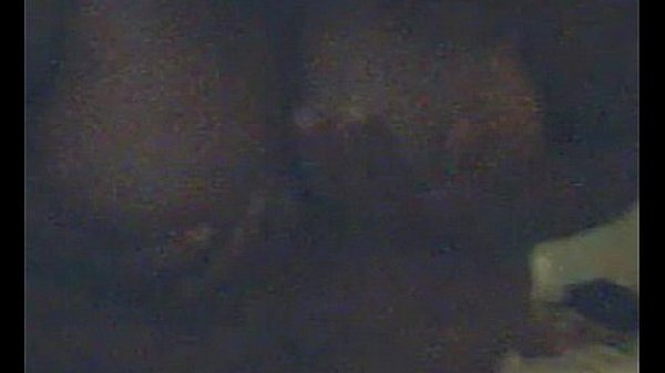 Gordona gozando com consolo