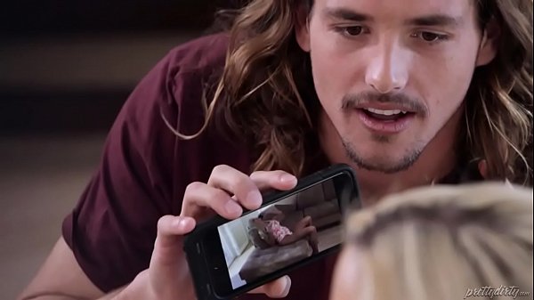 Slutty stepmom gets fucked