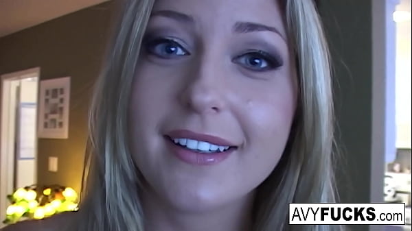 Lucky Dude gets two pussys