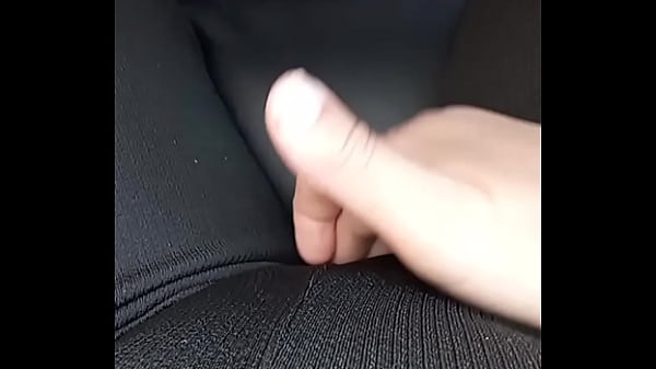 GretaLa - in ufficio col vibratore