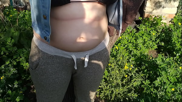 Quick outdoor sex until i cum inside her hairy fertile pussy - Milky Mari