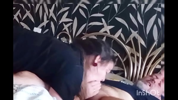 Comida mutua por turnos y acabo corri&eacute;ndome dentro de ella, como tanto la gusta.