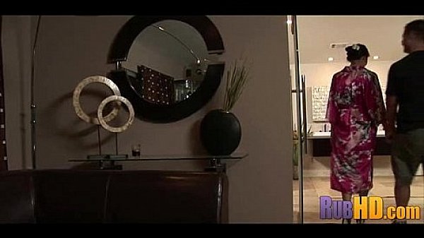 Sensual  Massage 0057