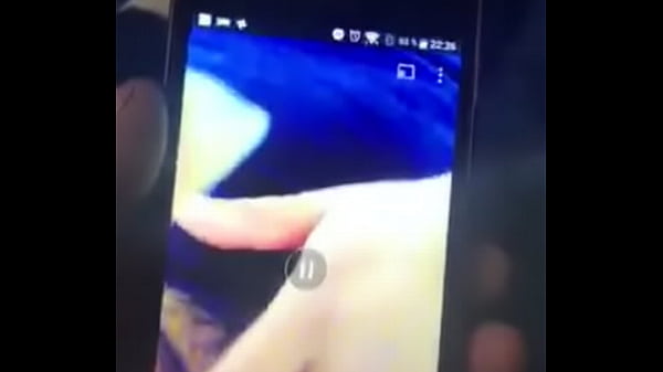 yesica muestra el choccho  