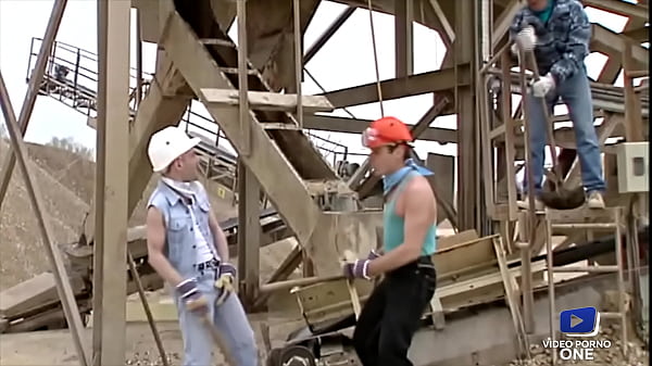 Je viens sur les chantiers pour me faire d&eacute;foncer &agrave; la sauvage