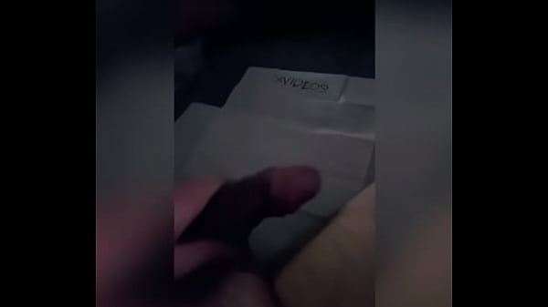 Limp cock jerking, can&rsquo;t get erect