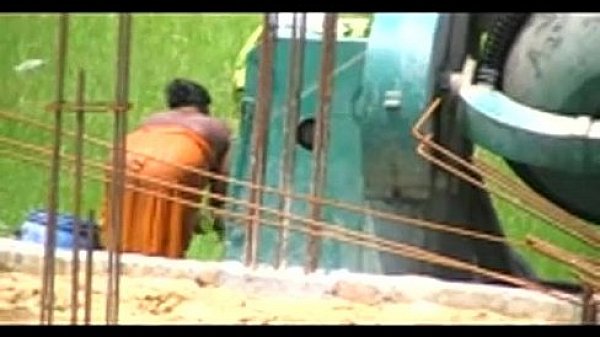 working women bathing