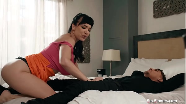 Busty latin Little Pucks asks if her gfs stepson can help with her suitcase.The milf seduces him and finds out hes a bit more rough than she thought 