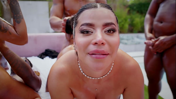 Sara Retali and Yasmina Khan Share 10 Huge Cocks in Double Penetration for the First Time