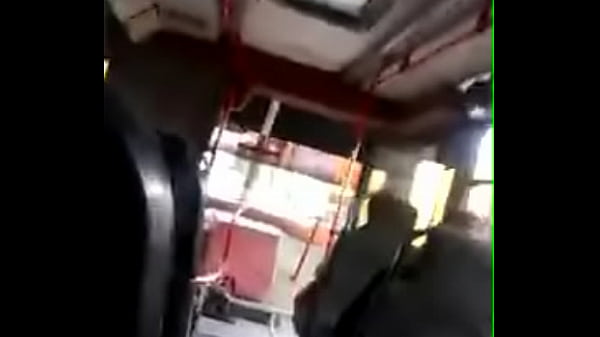 Una mamadita en el camion a su amante 