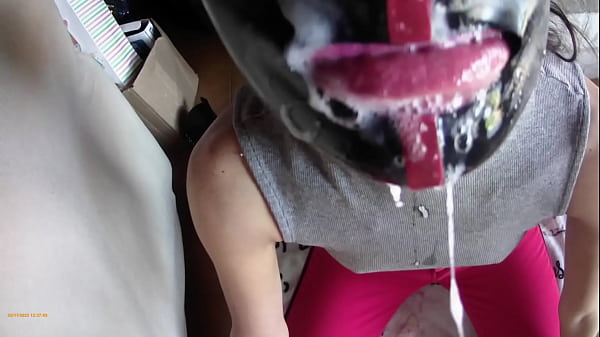 Laura on Heels step sister 2022 in a POV blowjob action on her knees with oral creampie  