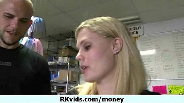 I have no money to pay rent so please fuck me 15