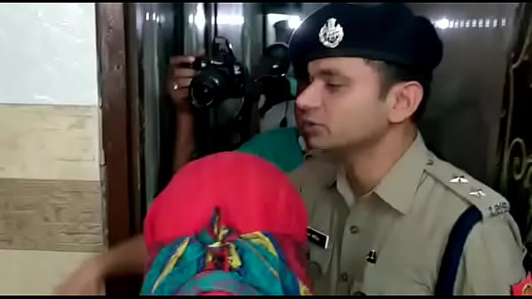 Jhansi hotel room raid indian sex scandal 2