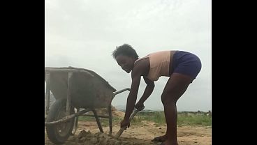 Crazybitch couldn&rsquo;t stop twerking whiles being sexy after being punished by manager for not treating my fans well