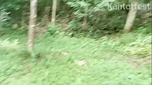 Filipina Outdoor Fuck Can't Stop Itching  Even More in the Grass Drilled By Tour Guide