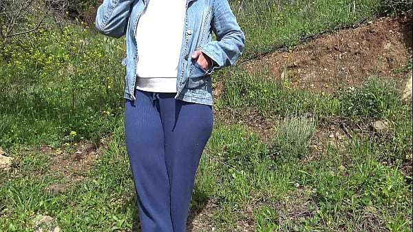 arabic cuckold wife buys huge dildo to stretch her pussy