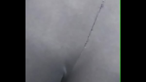 com uma calcinha preta  