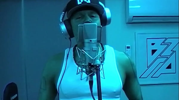 Ren&eacute; lo hace de nuevo  