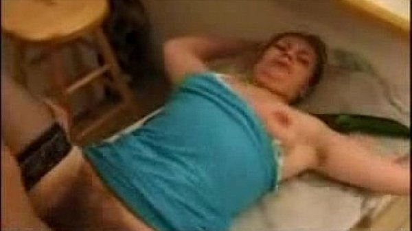 caroline bien poilue