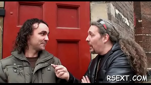 Dude gets his 10-pounder sucked