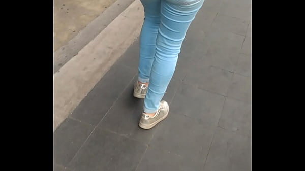 Hermosa culo en jeans  