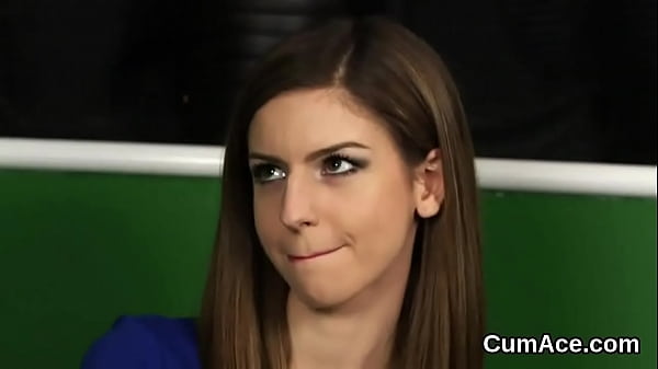 Tempting sweetie loves a deep blowjob and plenty of sperm on her face 