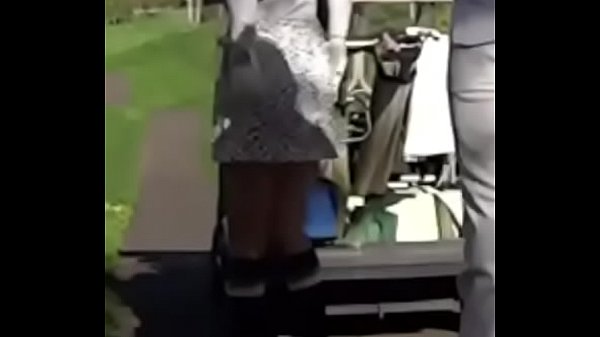 Đụ ngo&agrave;i trời