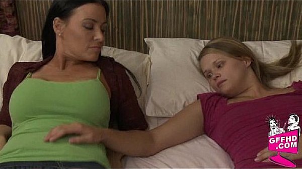 Girls who eat pussy 0520