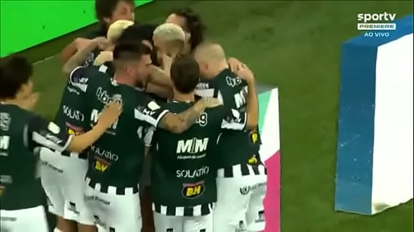 Hulk enraba poodles sem d&oacute; nenhum  