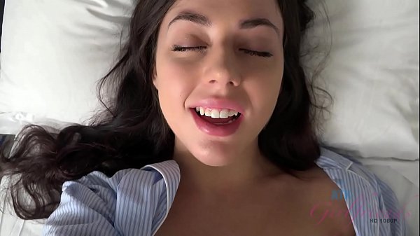 Whitney Wright takes a hard pounding to her asshole then cumshot facial 