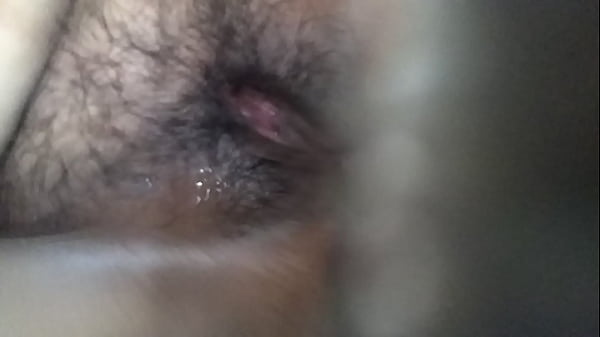 Mujer desesperada en cuarentena 