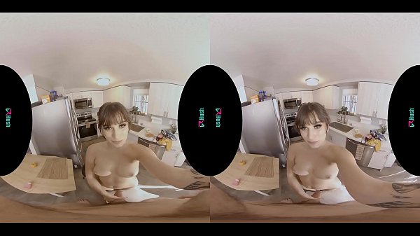 Your girlfriend doesnt want to cook, she just wants to fuck in virtual reality 