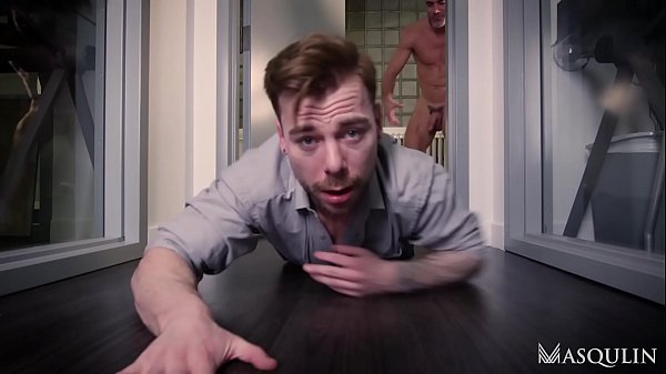 New comer Igor Romani get pounded Bareback by super Hunk Manuel Skye in fertile ground don't miss it