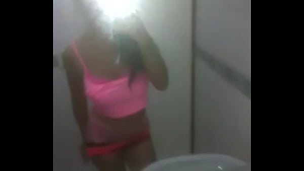 de graba sola y se toca para El  