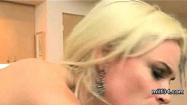 Sexy mom suck and fuck dick for jizz